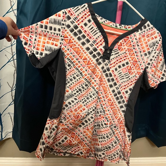 Fashion scrubs - Picture 1 of 3